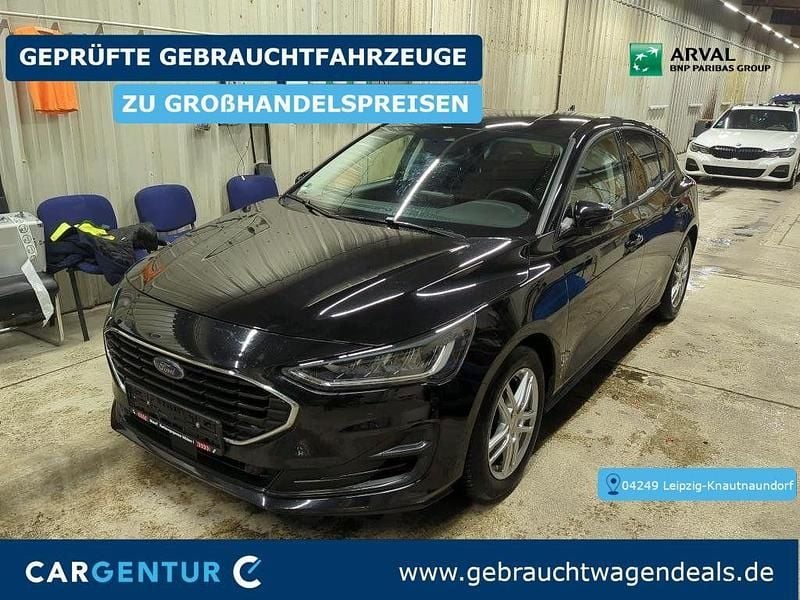 Gebraucht Ford Focus Cool & Connect 120 PS (88 kW) 2022 Agate black (metallic) Kombi