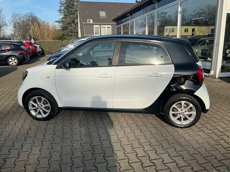 Gebraucht Smart ForFour 71 PS (52 kW) 2017 Weiß Kleinwagen