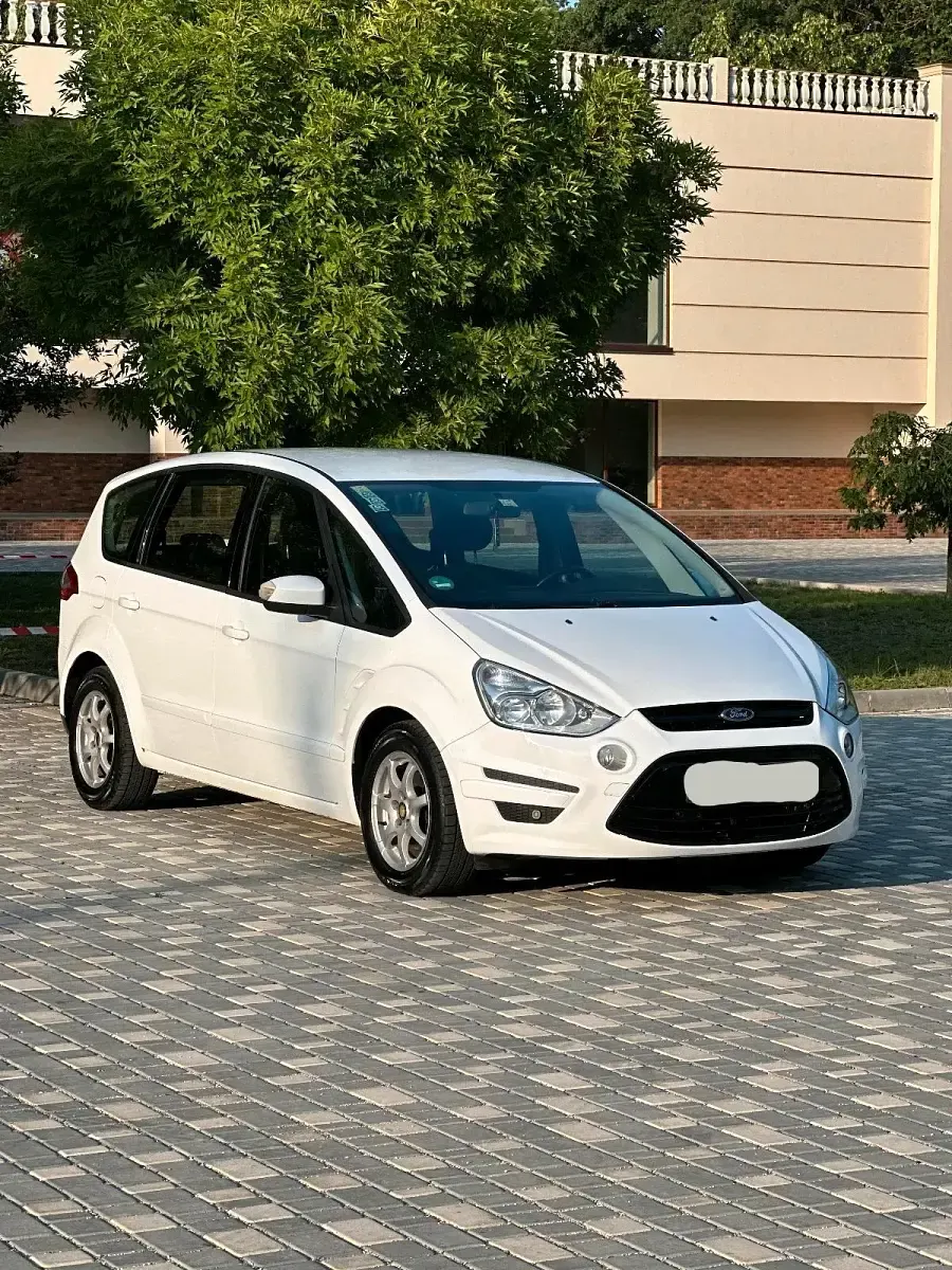 Gebraucht Ford S-MAX S 140 PS (102 kW) 2012 Weiß Van / Kleinbus
