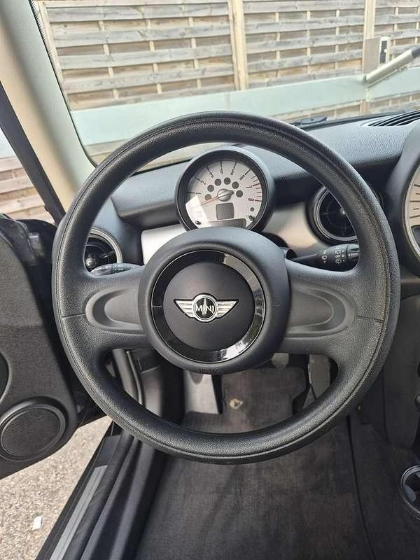 Gebraucht Mini ONE Brick Lane 75 PS (55 kW) 2013 Schwarz Kleinwagen