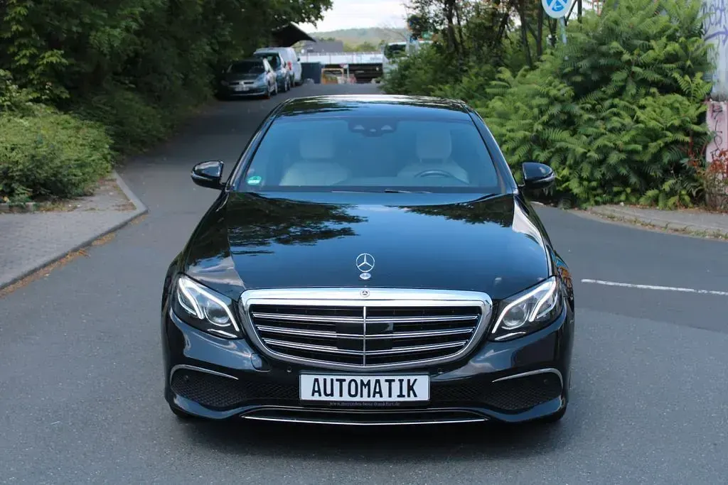 Gebraucht Mercedes E400 Exclusive 340 PS (250 kW) 2019 Schwarz Limousine