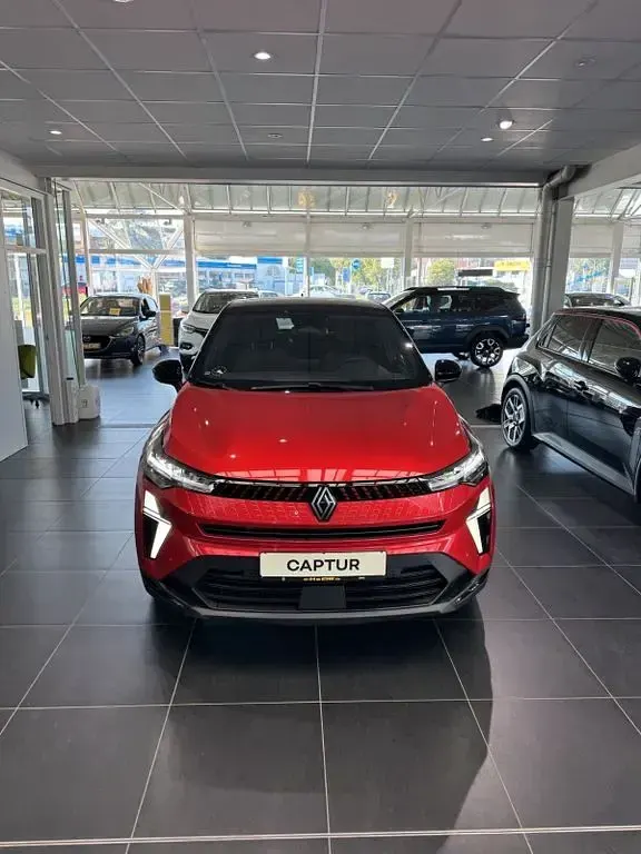 Gebraucht Renault Captur Techno 158 PS (116 kW) 2025 Rot SUV