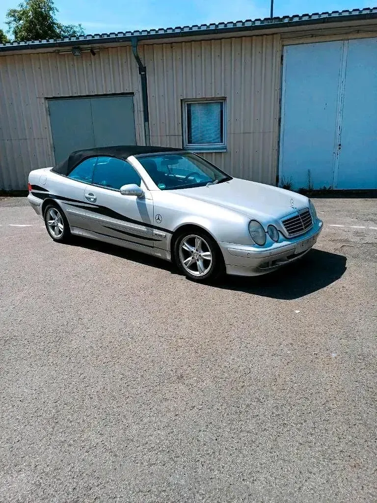 Gebraucht Mercedes CLK230 Avantgarde 197 PS (144 kW) 2001 Silber Cabrio