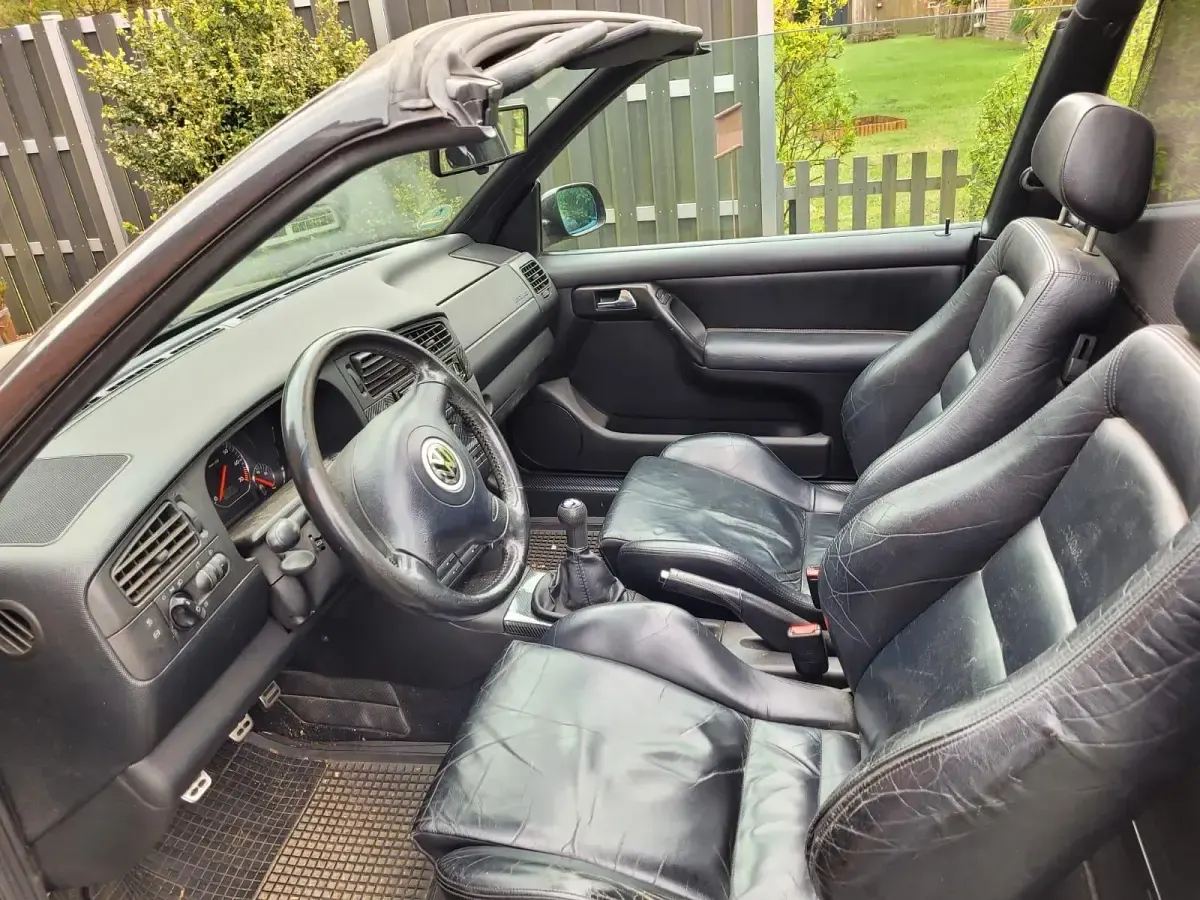 Gebraucht VW Golf 101 PS (74 kW) 2000 Schwarz Cabrio