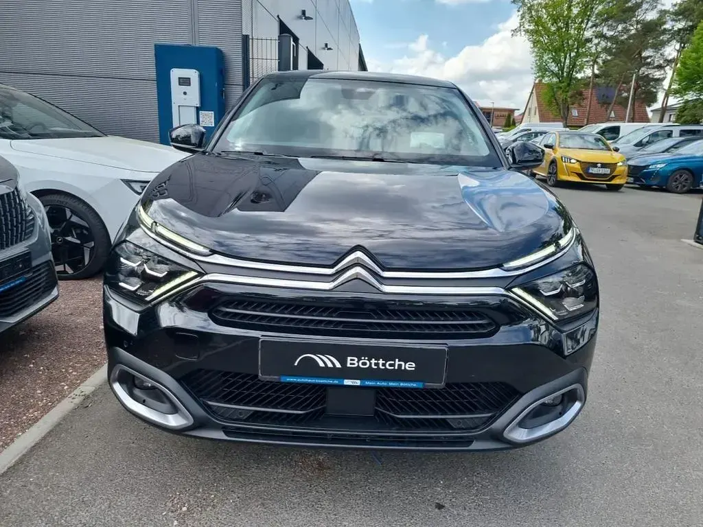 Używany Citroën C4 131 KM (96 kW) 2023 Czarny SUV