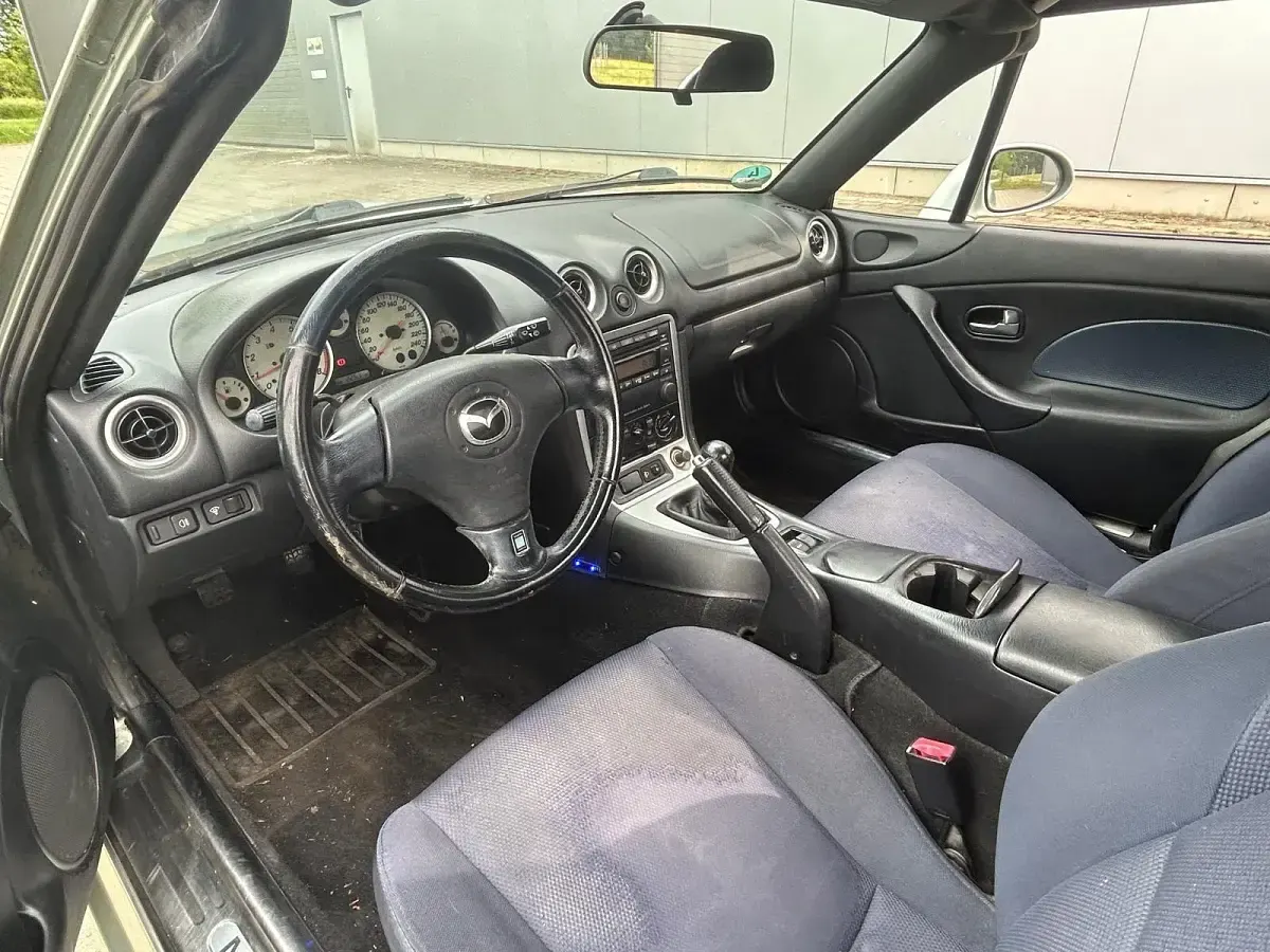 Gebraucht Mazda MX5 110 PS (80 kW) 2003 Silber Cabrio