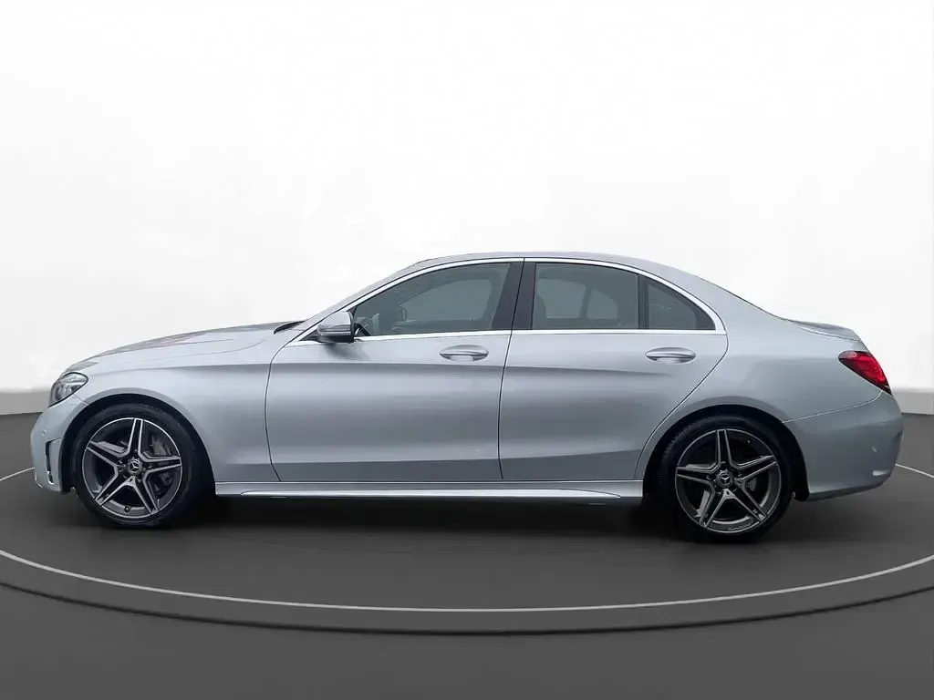 Gebraucht Mercedes C200 AMG line 184 PS (135 kW) 2019 Silber Limousine