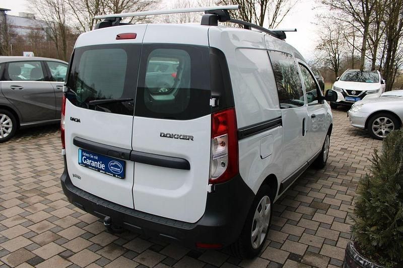 Gebraucht Dacia Dokker Express Comfort 116 PS (85 kW) 2019 Weiß Van
