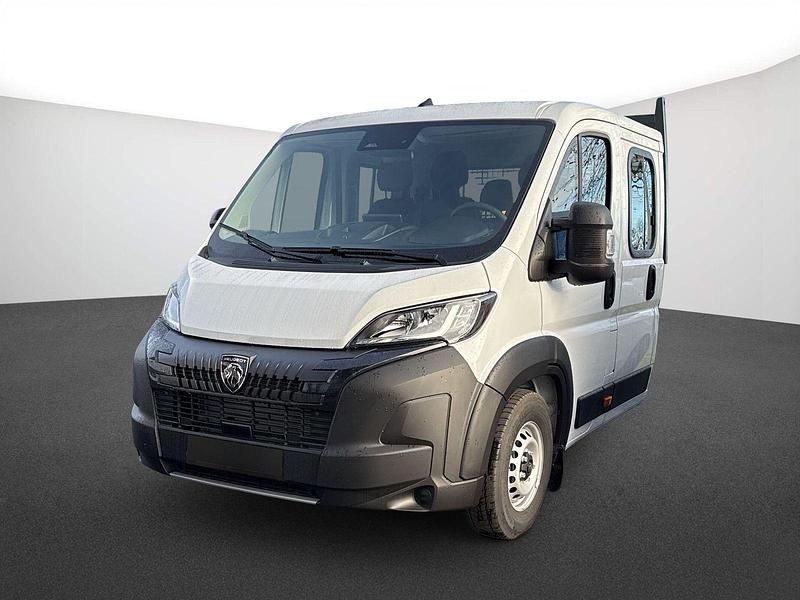 Kaolinweiß Gebraucht 2025 Peugeot Boxer Van | 27.387 € (Guter Preis) - Bild 1/4