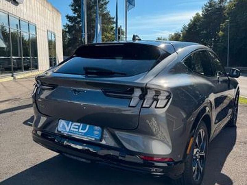 Gebraucht Ford Mustang Mach-E Basis 258 kW (351 PS) 2021 Grau SUV
