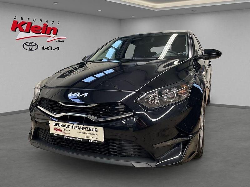 Gebraucht Kia Ceed Vision 101 PS (74 kW) 2024 Zilinaschwarz Kleinwagen