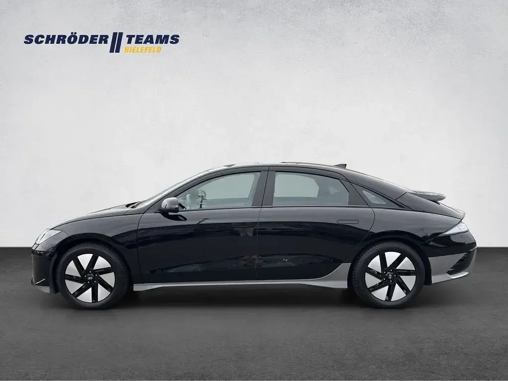 Gebraucht Hyundai Ioniq 6 Basis 111 kW (151 PS) 2023 Schwarz Limousine