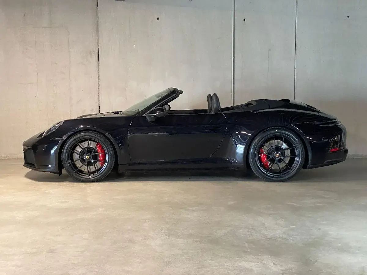 Neu Porsche 911 Carrera GTS 541 PS (397 kW) 2026 Tiefschwarzmetallic Cabrio