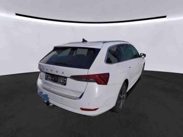 Weiß Gebraucht 2022 Skoda Octavia Style Kombi | 25.630 € (Fairer Preis) - Bild 1/3
