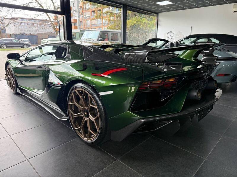 Usata Lamborghini Aventador 770 CV (566 kW) 2021 Verde