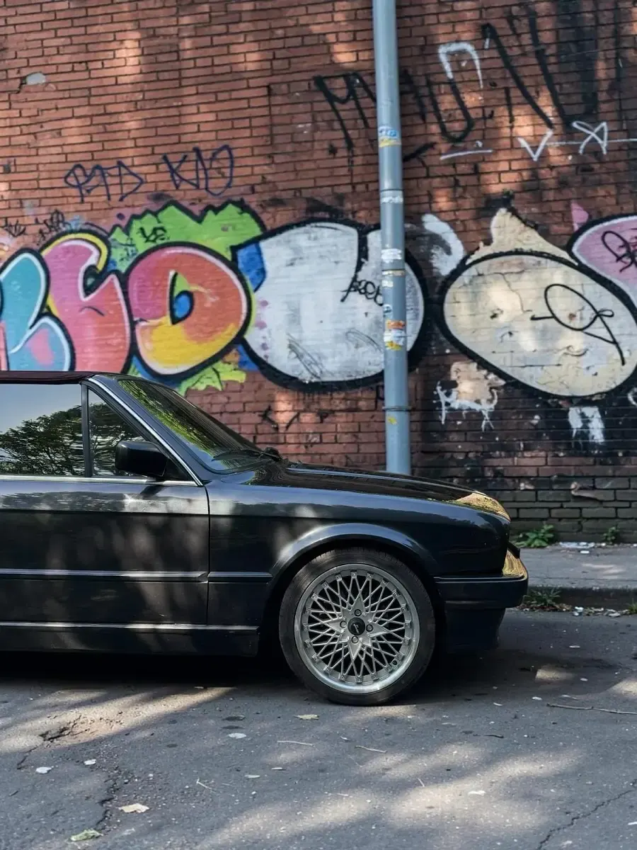 Gebraucht BMW 318 Shadowline 118 PS (86 kW) 1991 Schwarz Cabrio