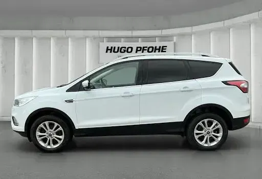 Gebraucht Ford Kuga Titanium 150 PS (110 kW) 2018 Weiß SUV