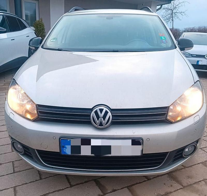 Gebraucht VW Golf VI Style 140 PS (102 kW) 2011 Silber Kleinwagen