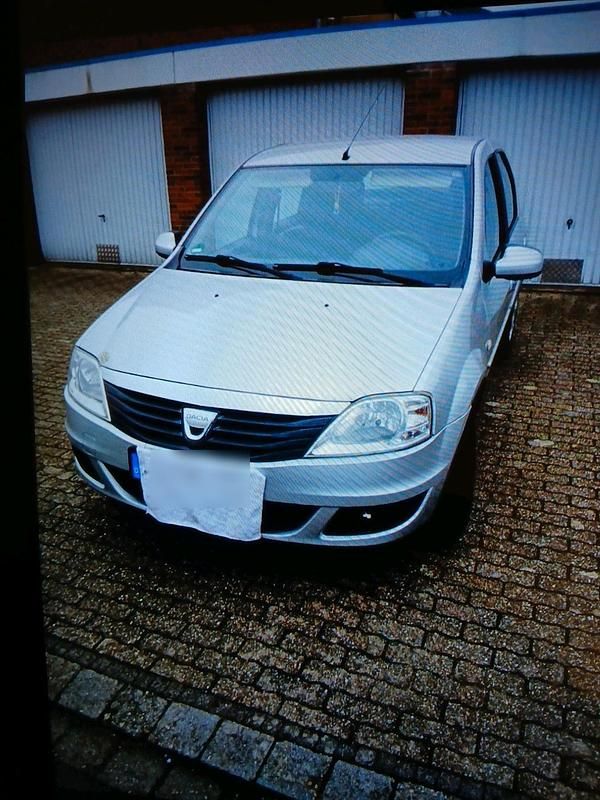 Silber Gebraucht 2008 Dacia Logan Limousine | 3.199 € (Etwas zu teuer) - Bild 1/4