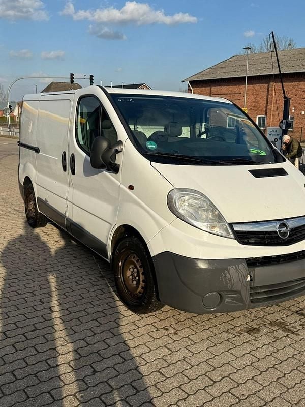Gebraucht Opel Vivaro 90 PS (66 kW) 2012 Weiß Van / Kleinbus