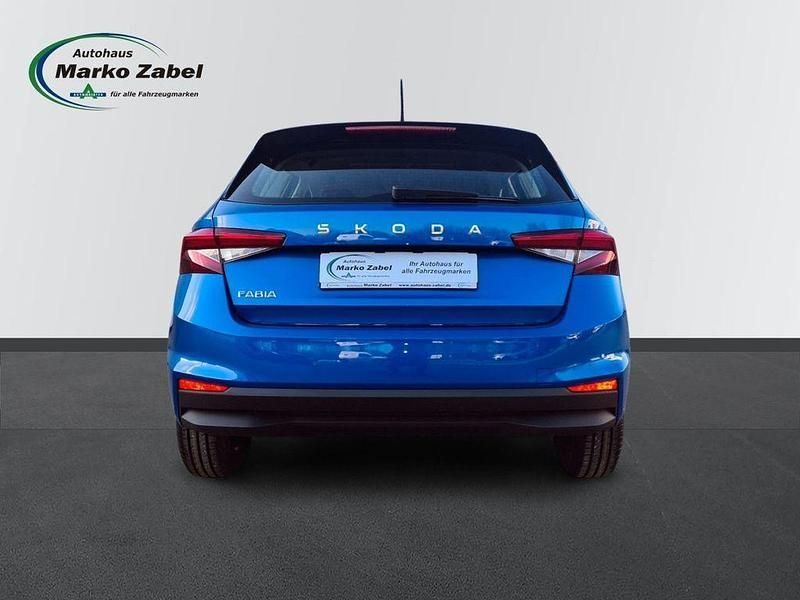 Neu Skoda Fabia Selection 95 PS (69 kW) 2025 Black magic Kleinwagen