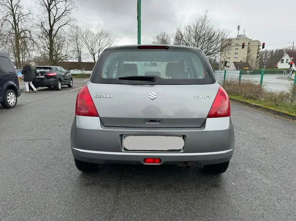 Gebraucht Suzuki Swift 92 PS (67 kW) 2007 Grau Kleinwagen
