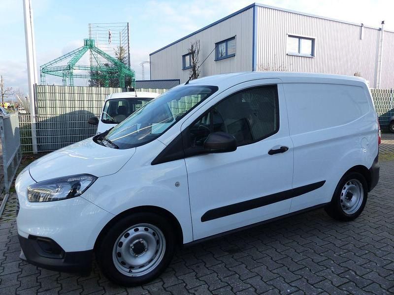 Gebraucht Ford Transit 101 PS (74 kW) 2020 Weiß Van / Kleinbus