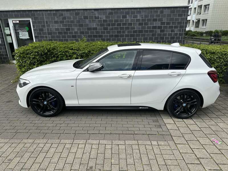 Weiß Gebraucht 2018 BMW M140 M Sport Kleinwagen | 31.490 € (Fairer Preis) - Bild 1/4