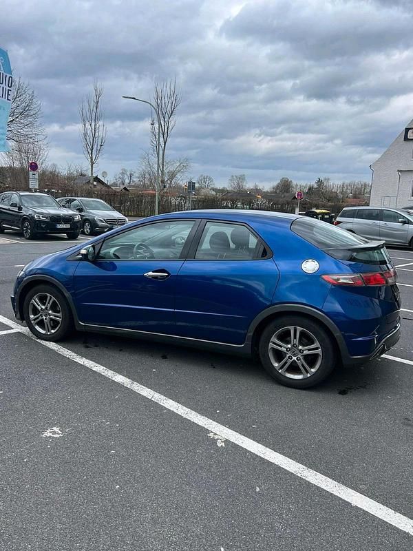 Gebraucht Honda Civic 100 PS (73 kW) 2011 Blau Limousine