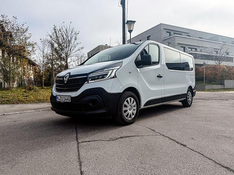 Weiß Gebraucht 2020 Renault Trafic Van | 23.900 € (Teuer) - Bild 1/4