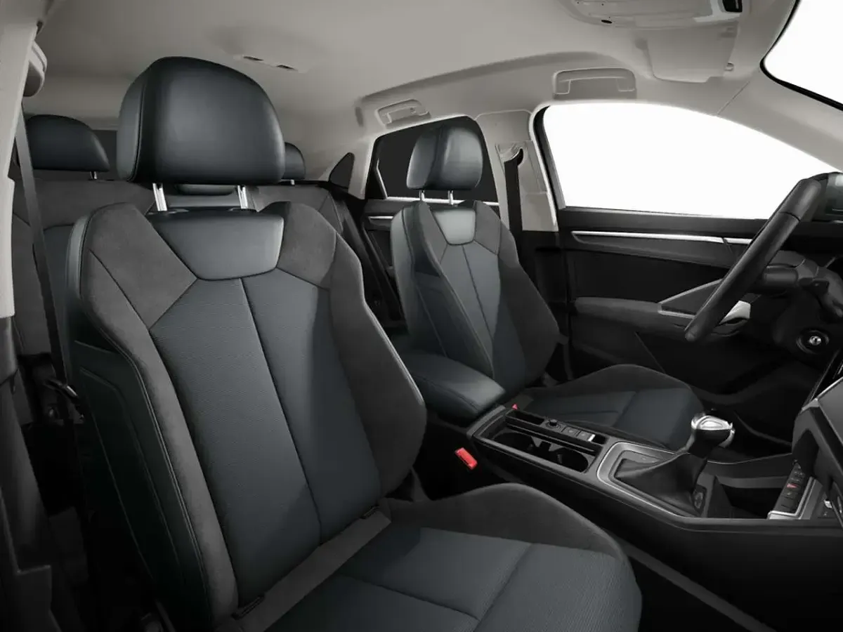 Gebraucht Audi Q3 Sportback S-Line 150 PS (110 kW) 2025 Grau SUV