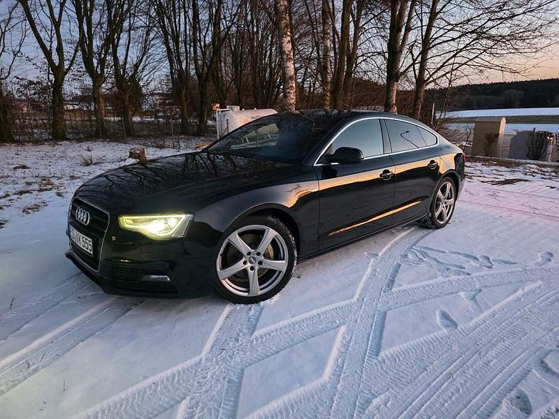 Schwarz Gebraucht 2012 Audi A5 Sportback S-Line Kleinwagen | 13.950 € (Fairer Preis) - Bild 1/4