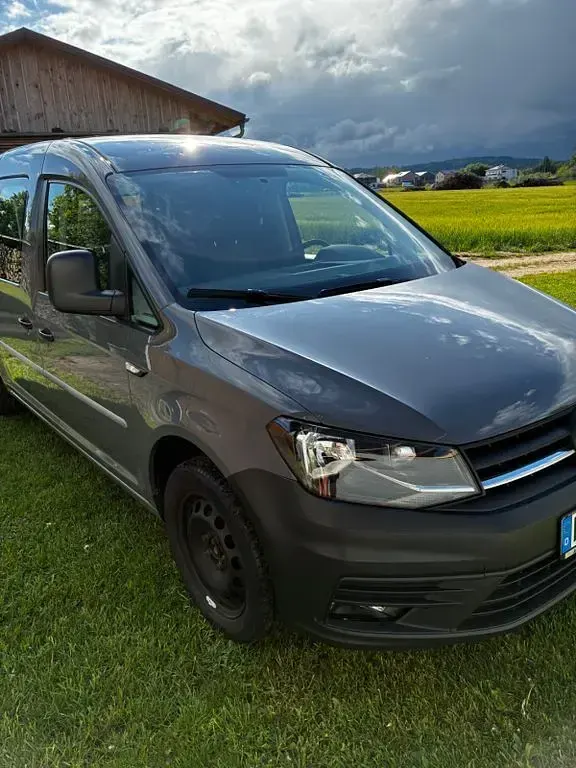 Gebraucht VW Caddy 102 PS (75 kW) 2018 Grau Van / Kleinbus