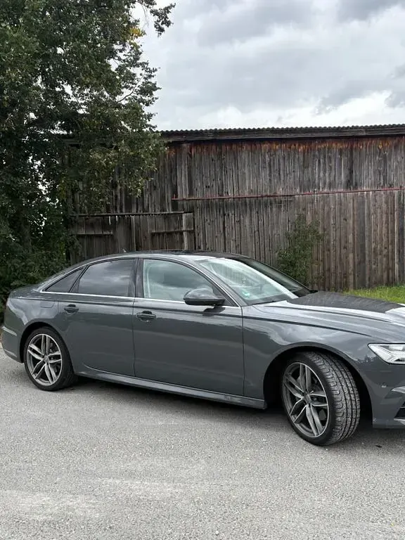 Gebraucht Audi A6 Ambiente 272 PS (200 kW) 2017 Grau Limousine
