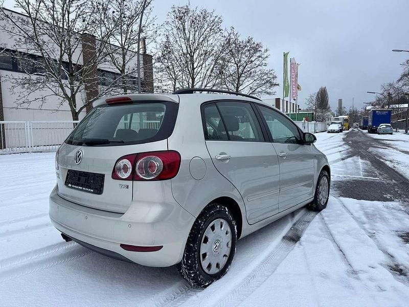 Gebraucht VW Golf VII Match 122 PS (89 kW) 2012 Silver leaf metallic Kleinwagen