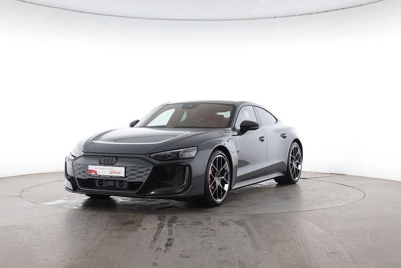 Gebraucht Audi e-tron GT quattro Ambiente 570 kW (775 PS) 2024 Nimbusgrau perleffekt Limousine