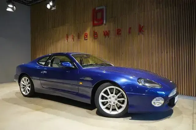 Second-hand Aston Martin DB7 426 CP (313 kW) 2004 Albastru Coupe