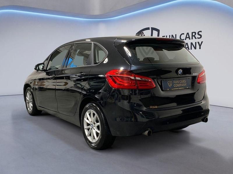 Gebraucht BMW 220 Active Tourer Advantage 192 PS (141 kW) 2017 Schwarz Van / Kleinbus