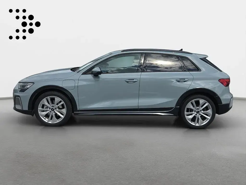 Gebraucht Audi A3 e-tron Ambiente 204 PS (150 kW) 2025 Pfeilgrau perleffekt Kleinwagen