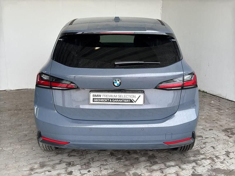 Gebraucht BMW 220 Active Tourer 156 PS (114 kW) 2025 Grau Van / Kleinbus