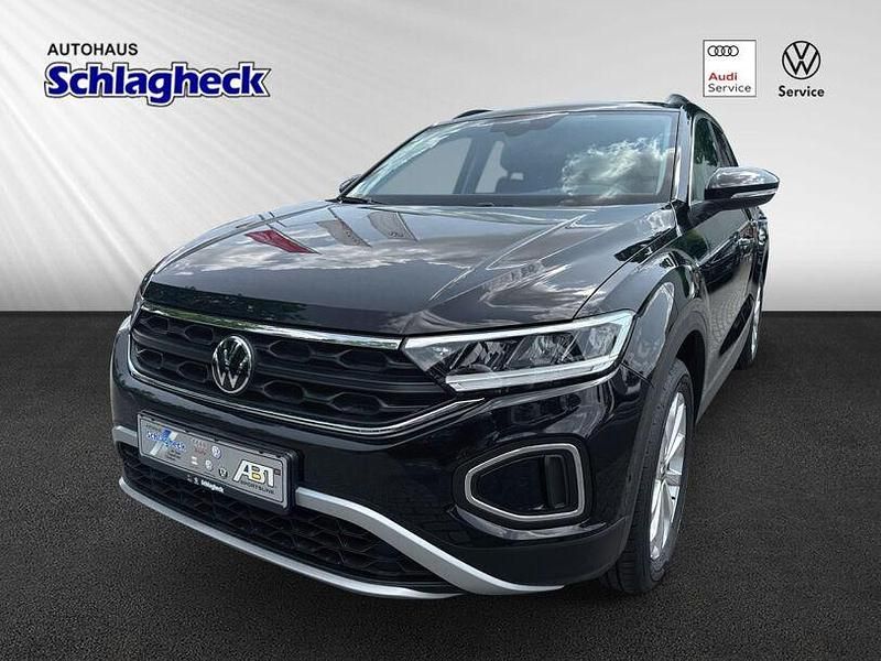 Deep black perleffekt (schwarz) Gebraucht 2025 VW T-Roc Life SUV | 28.990 € (Guter Preis) - Bild 1/4