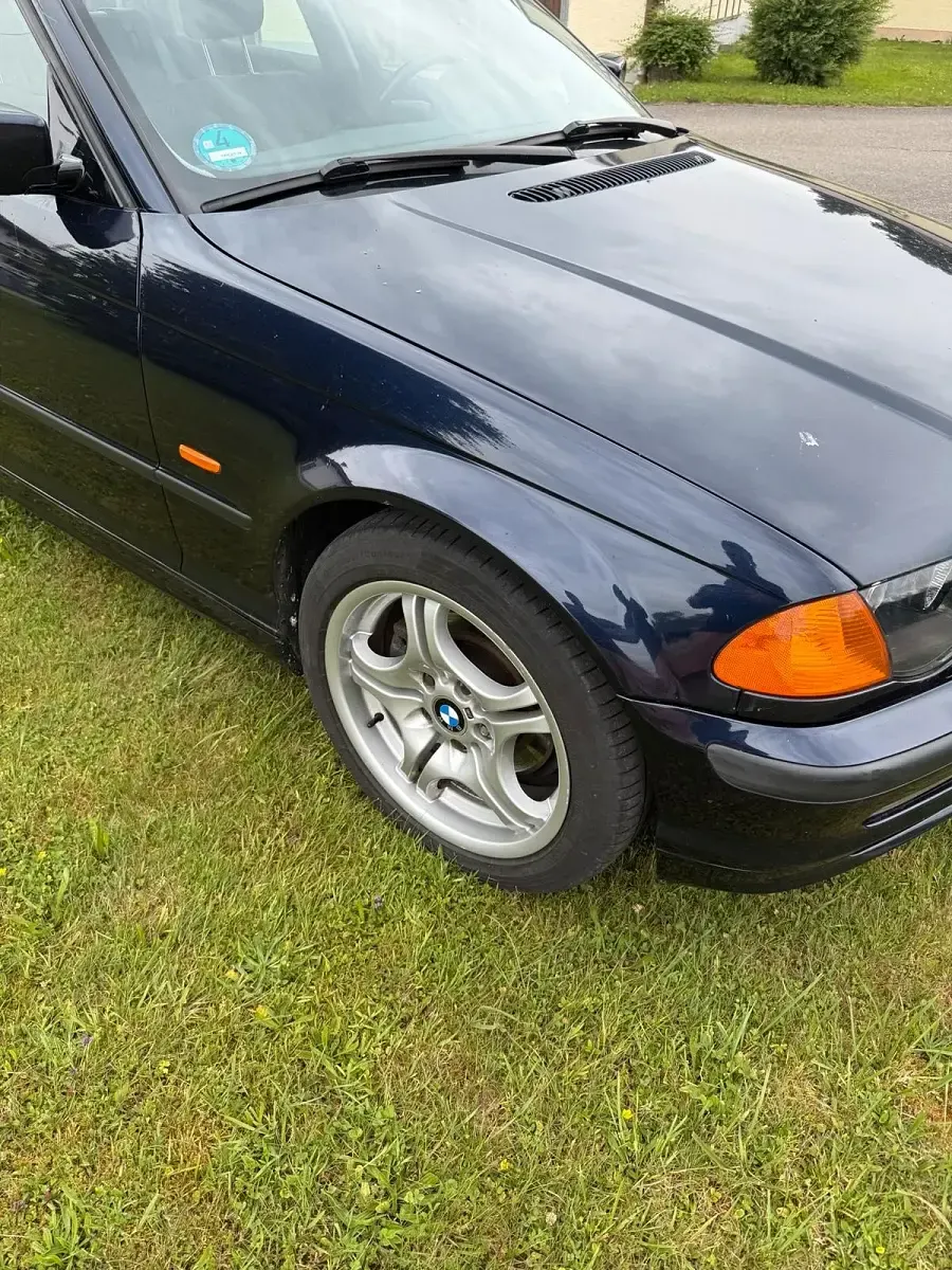 Gebraucht BMW 320 170 PS (125 kW) 2001 Blau Kombi