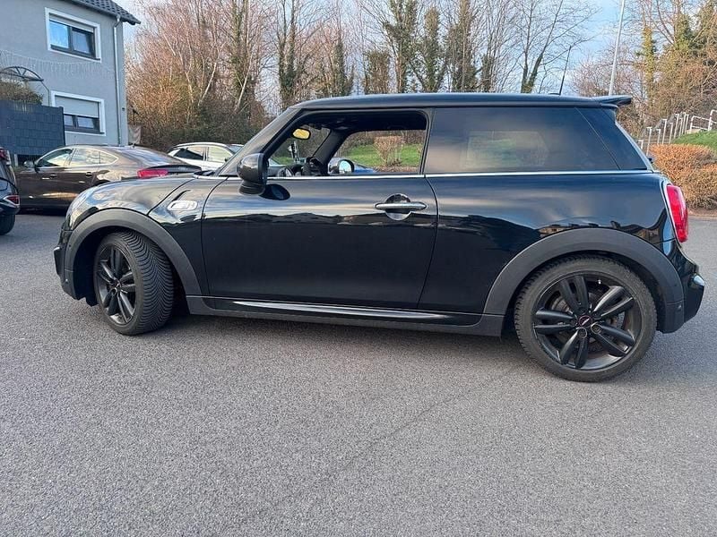 Gebraucht Mini John Cooper Works 192 PS (141 kW) 2018 Schwarz Kleinwagen