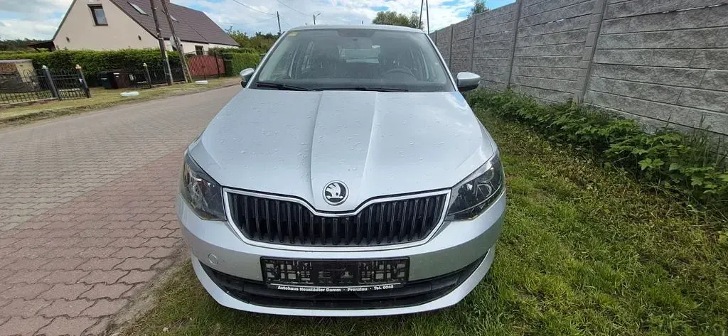 Gebraucht Skoda Fabia Ambition 90 PS (66 kW) 2016 Silber Kombi