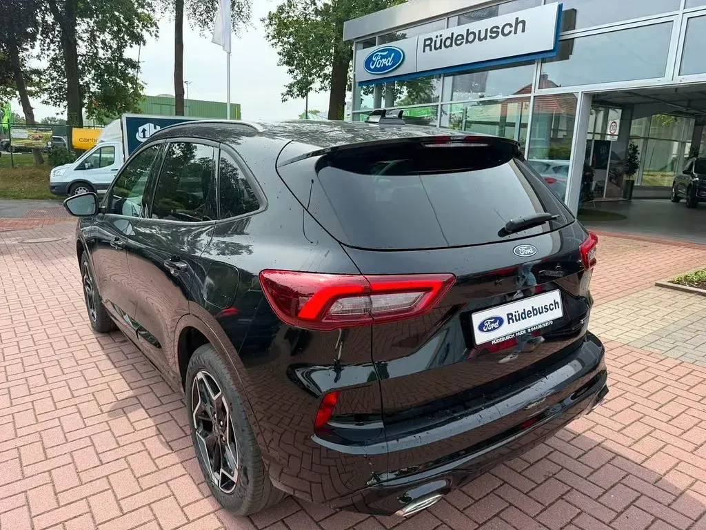 Neu Ford Kuga ST-Line 242 PS (177 kW) 2026 Schwarz SUV