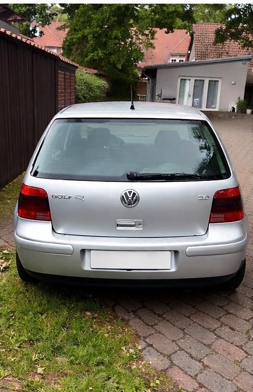 Gebraucht VW Golf IV 116 PS (85 kW) 2001 Silber Limousine