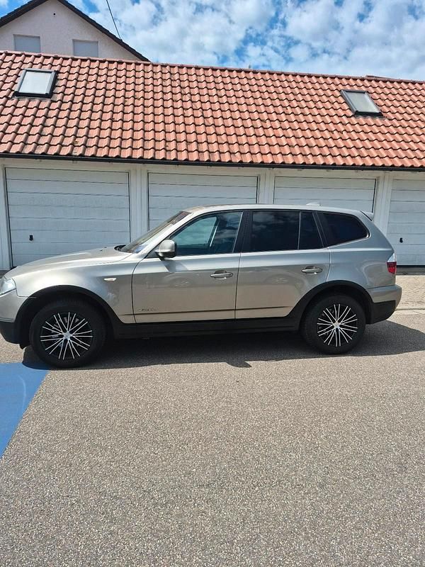 Braun Gebraucht 2010 BMW X3 SUV | 3.290 € (Guter Preis) - Bild 1/4