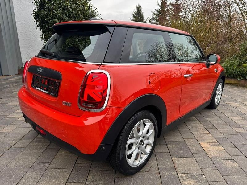 Gebraucht Mini ONE 102 PS (75 kW) 2019 Orange Kleinwagen