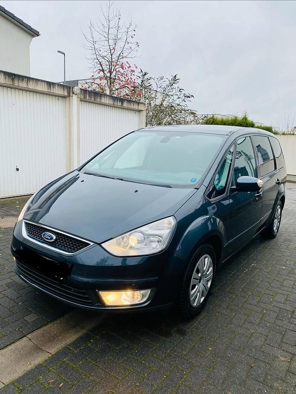 Grau Gebraucht 2008 Ford Galaxy Van / Kleinbus | 2.999 € (Guter Preis) - Bild 1/4