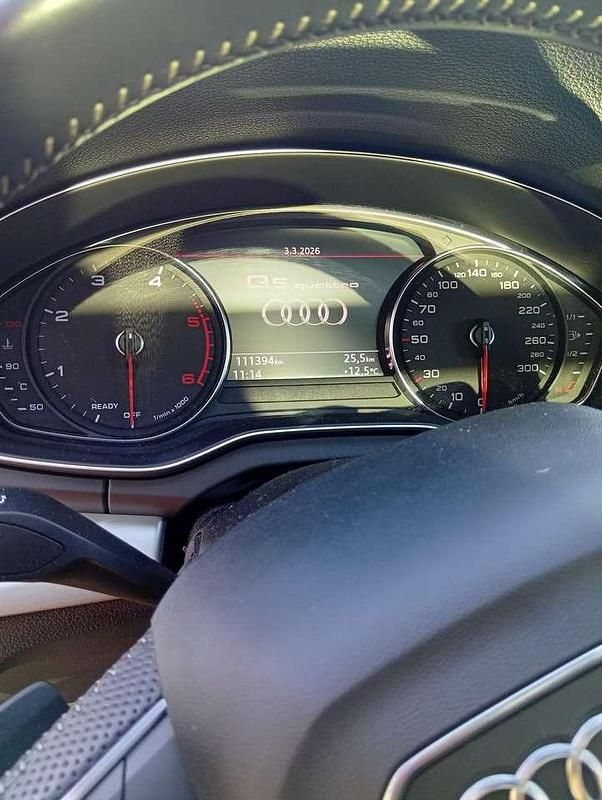 Gebraucht Audi Q5 Design 190 PS (139 kW) 2019 Grau SUV